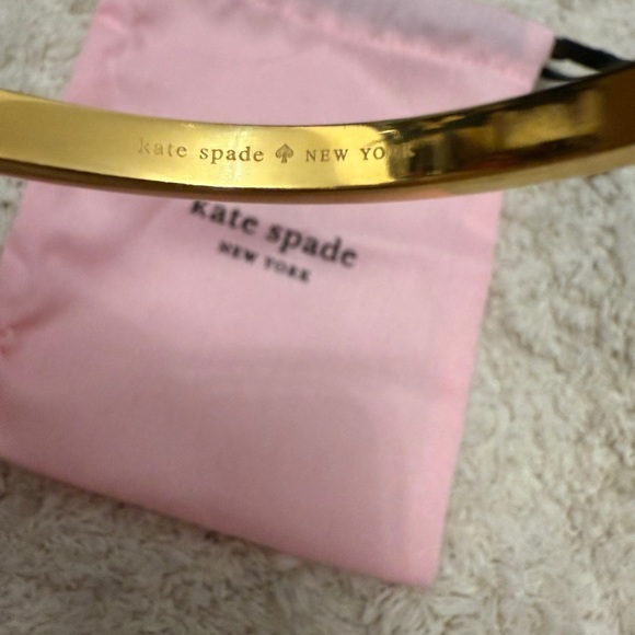 ✨Brand New Kate Spade Yellow Gold Bangle - Picture 8 of 10